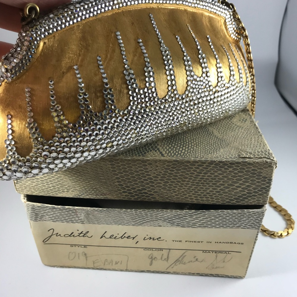 Judith Lieber - Picture 4 of 7